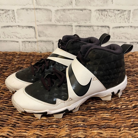 Nike Force Zoom Trout black and white baseball cleats Size 8 - Picture 1 of 6